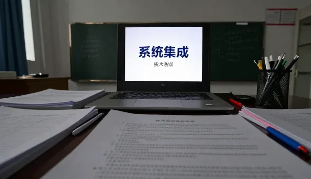 智能运维平台在业务发展中的应用与维护实践